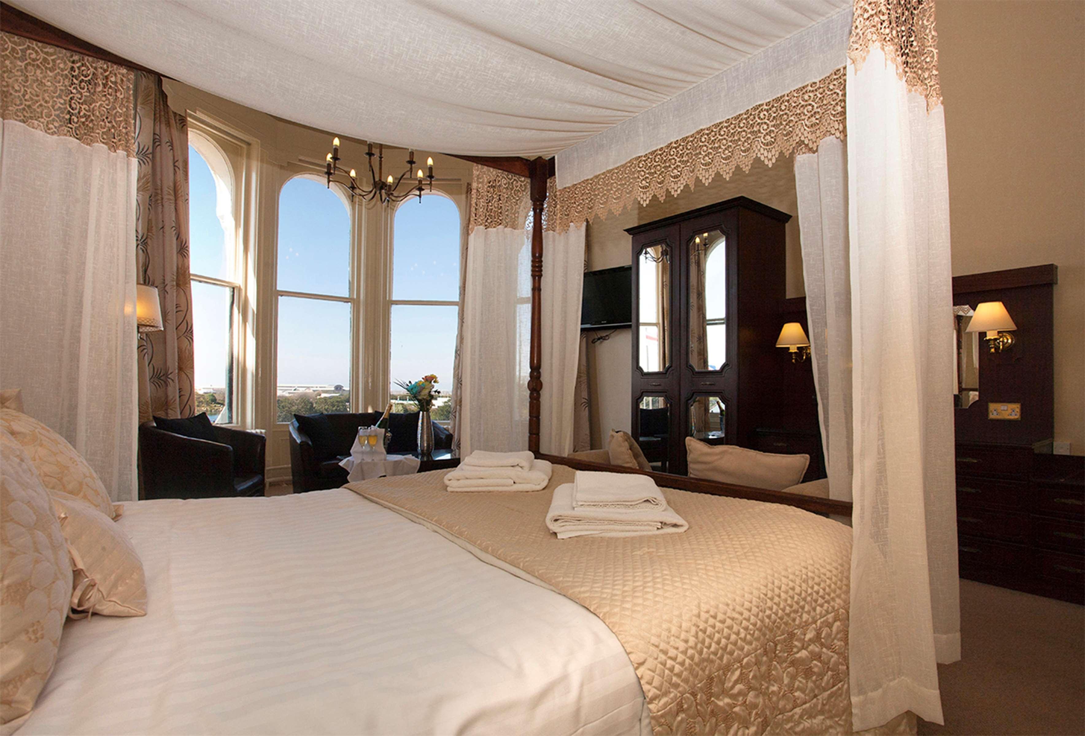Royal Clifton Hotel Southport Bagian luar foto